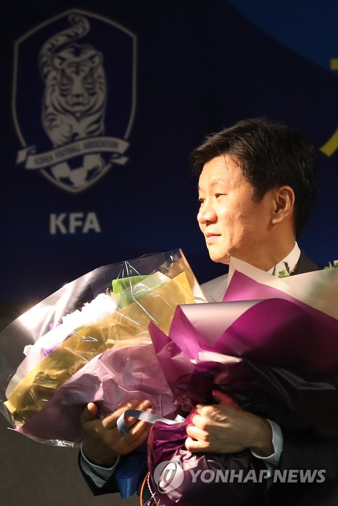 郑梦准连任韩足协会长