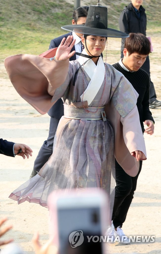 演员朴宝剑