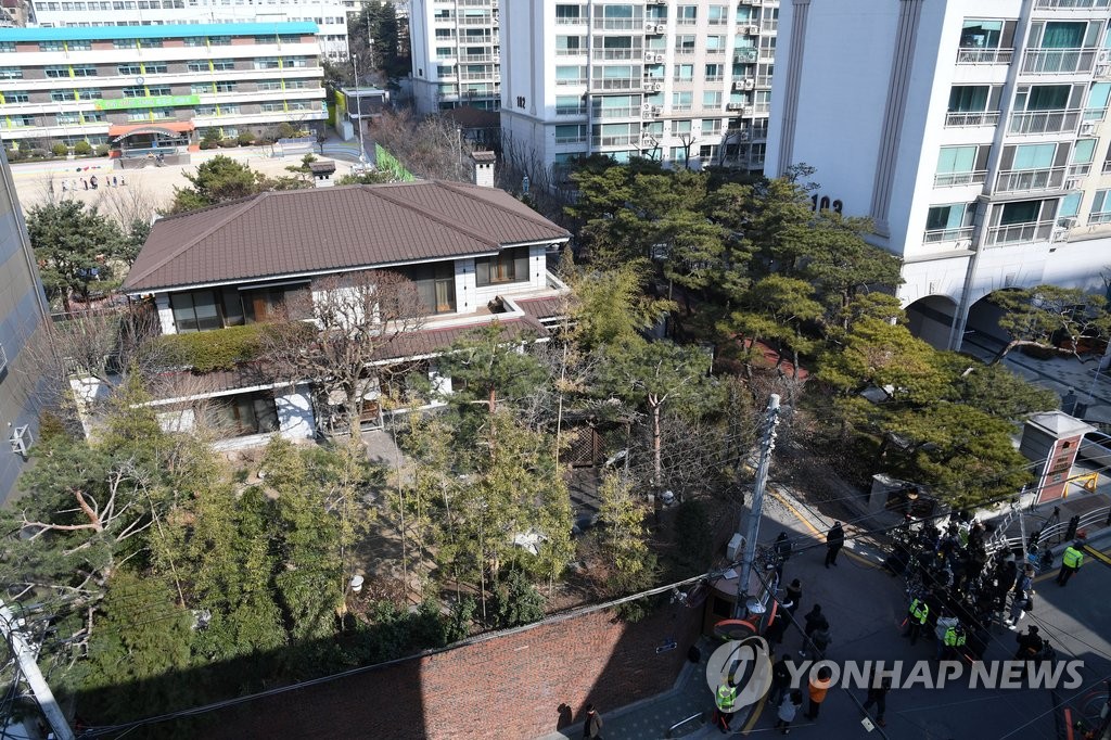 详讯：朴槿惠今日下午6时前离开青瓦台回私邸