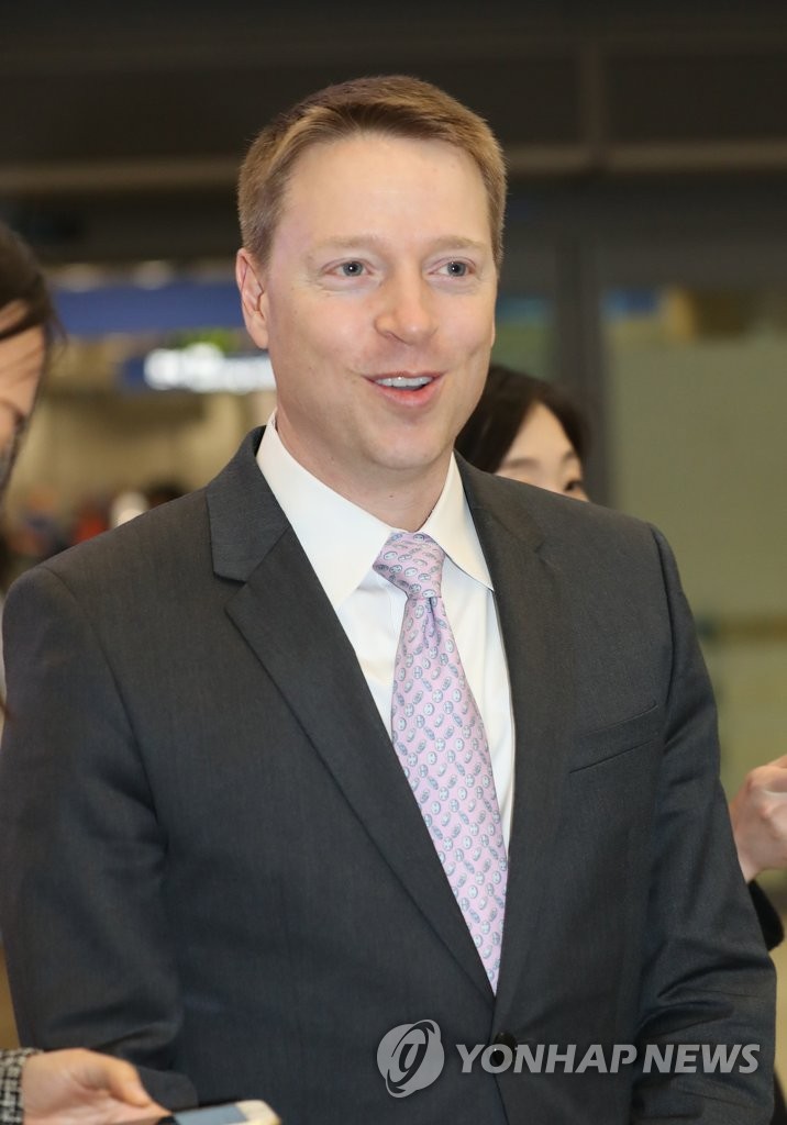 美国白宫高官访韩