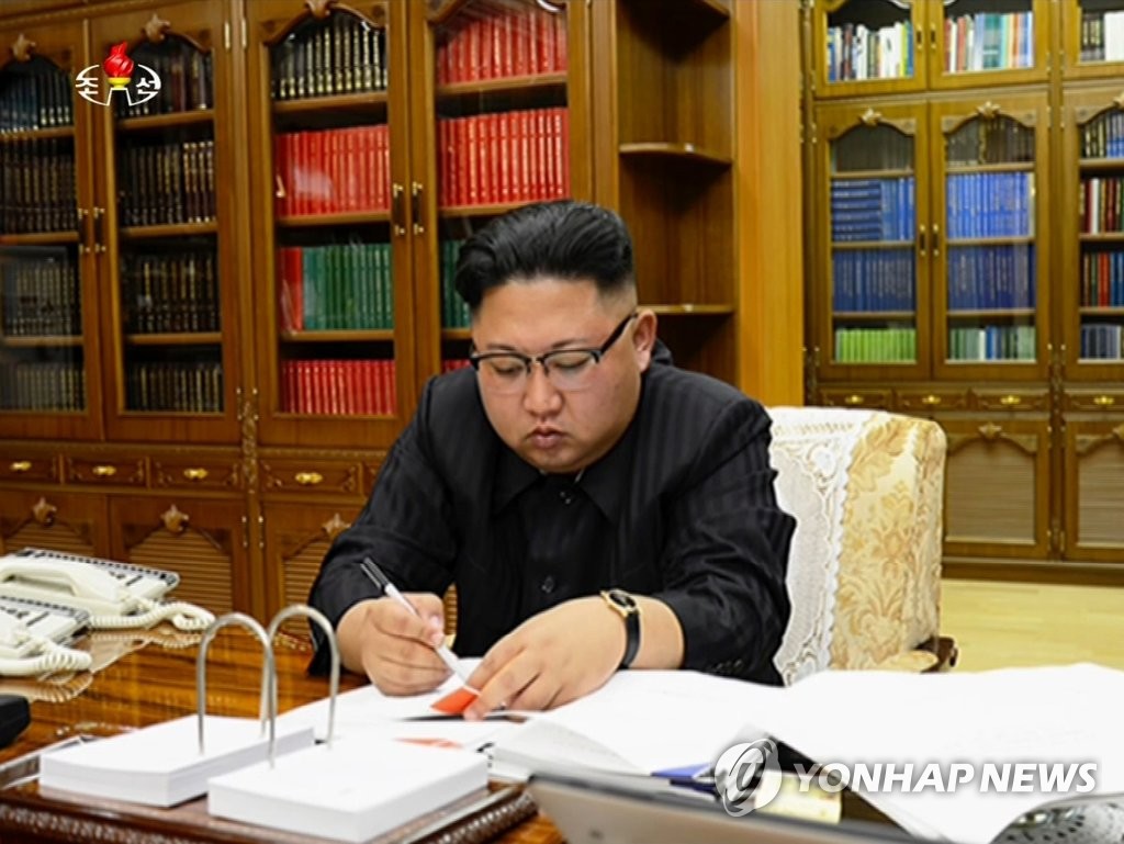 金正恩签字批准发射洲际导弹