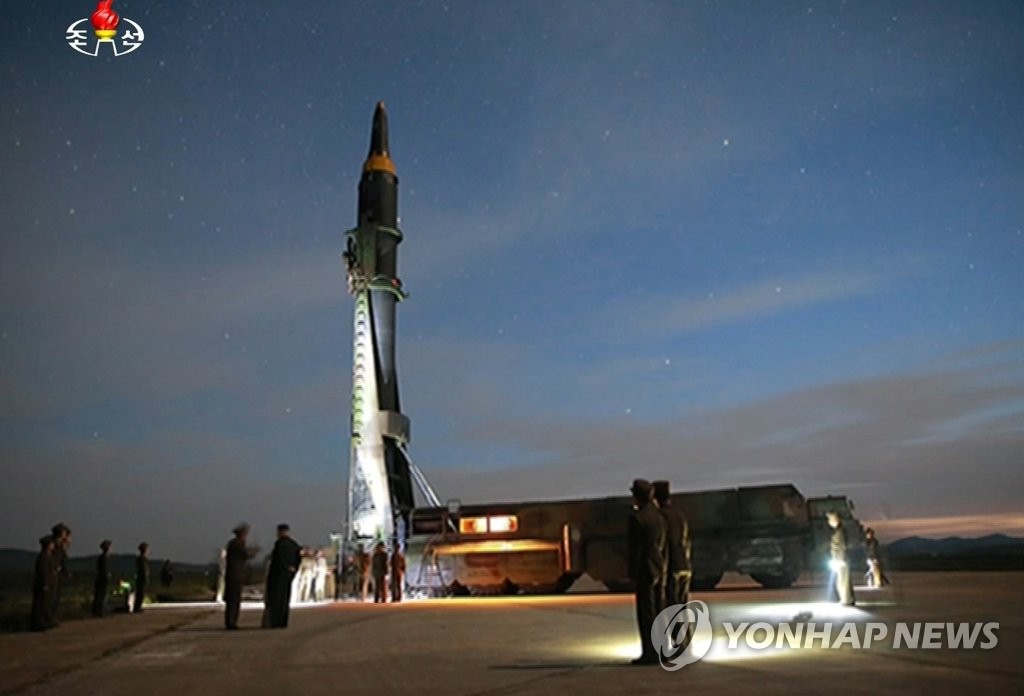 朝鲜火星12导弹图片
