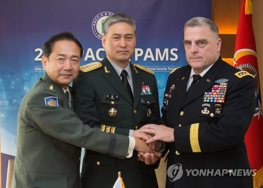 韩美日陆军参谋长在首尔聚首
