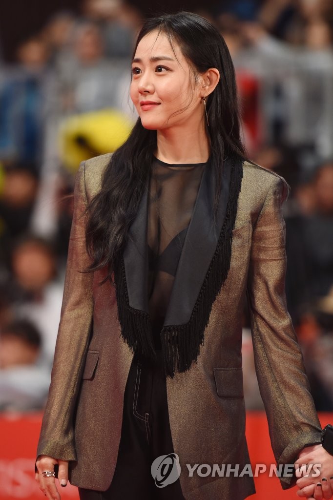 琉璃庭院文瑾莹表演人生释惑开怀