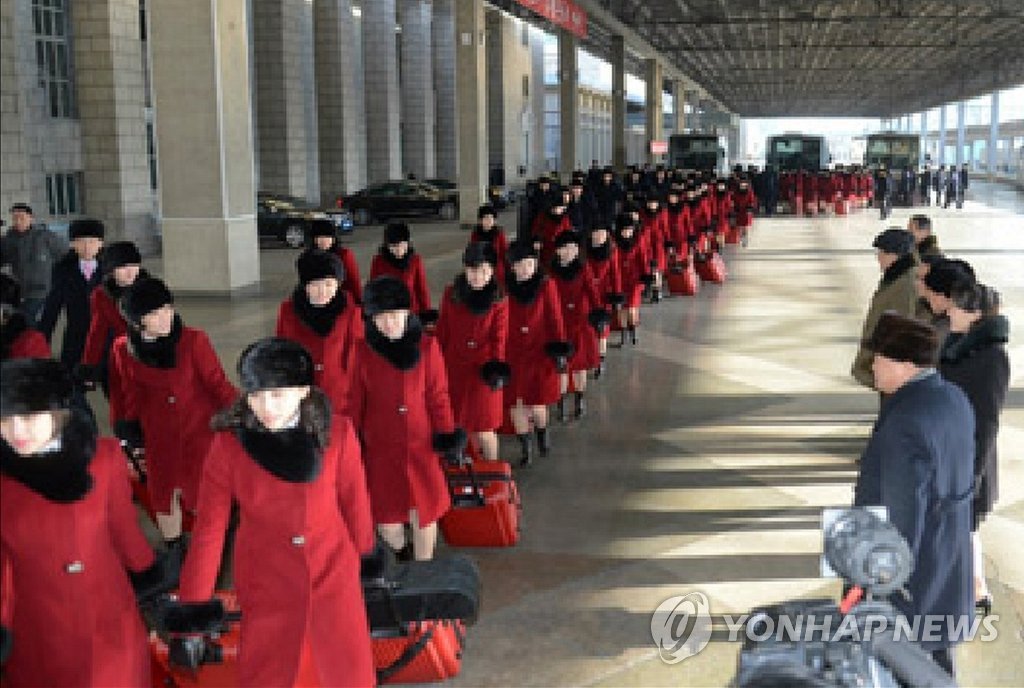 朝鲜冬奥艺术团启程赴韩