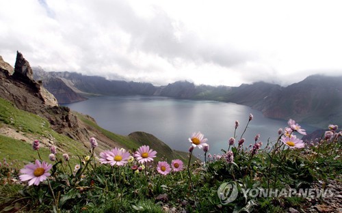 详讯 韩朝首脑今登白头山文在寅一早启程 韩联社