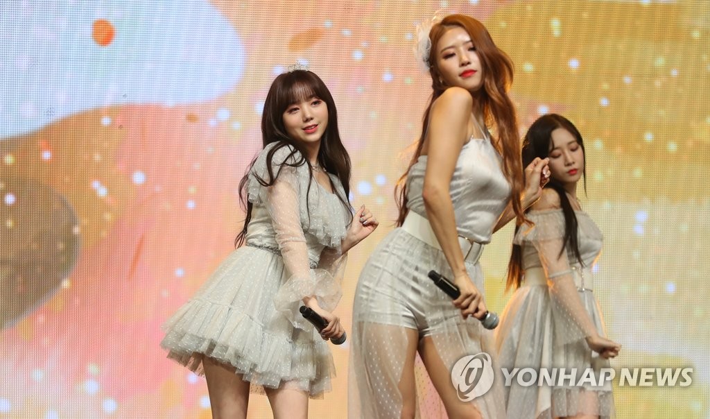 女团LOVELYZ携新辑回归