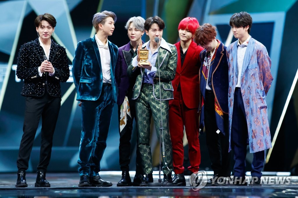 BTS获年度歌手奖