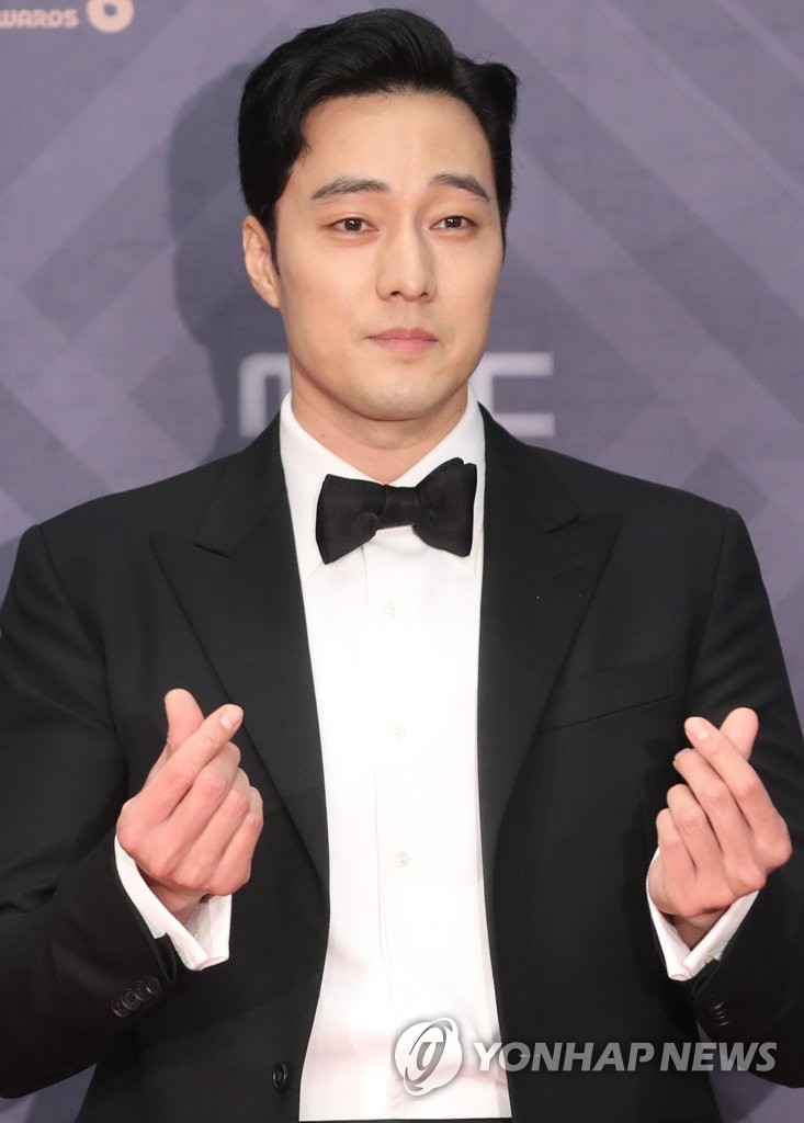 苏志燮现身红毯