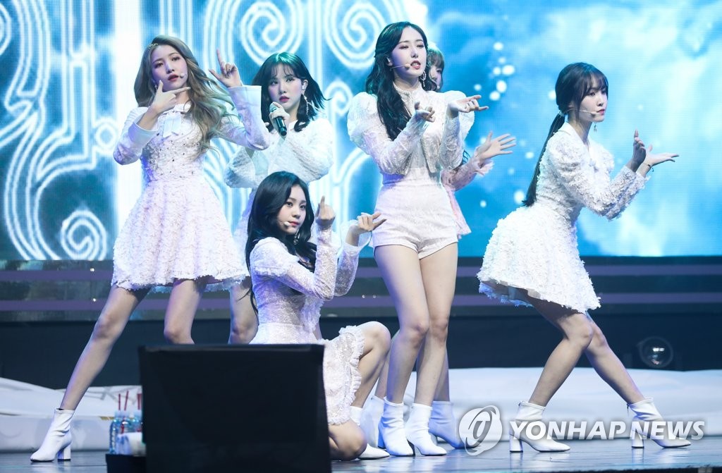 GFRIEND献唱新歌