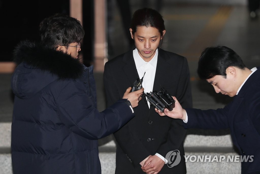 韩艺人郑俊英再到案接受调查 警方或提捕