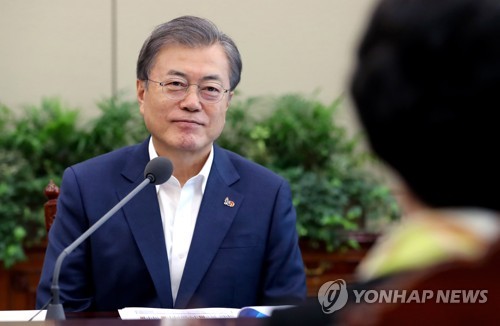 民调：文在寅施政支持率跌至任内最低