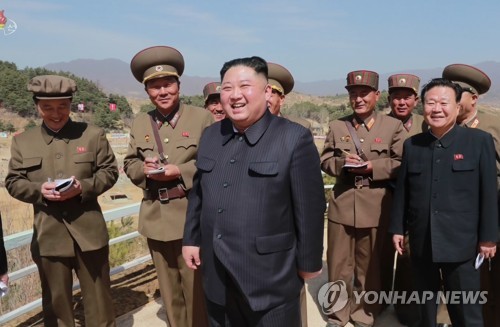 金正恩视察在建温泉景区