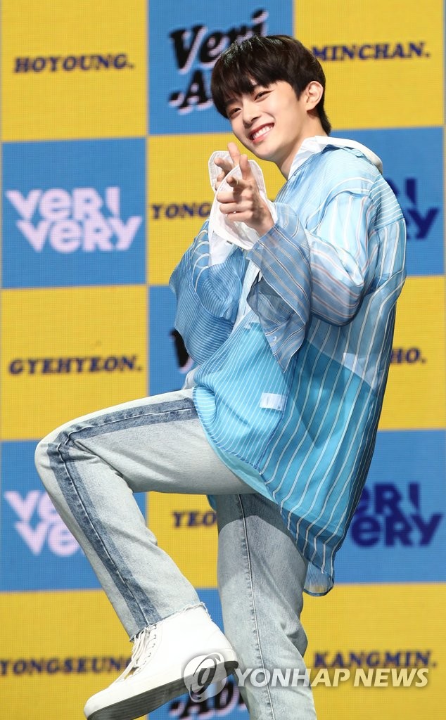 成员KANGMIN