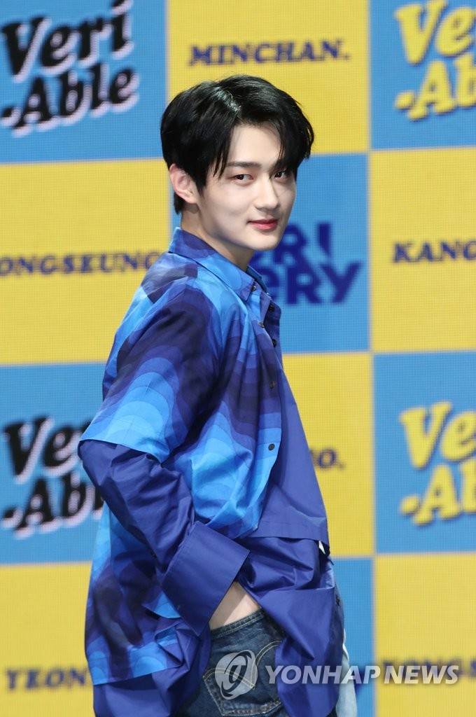 成员YONGSEUNG