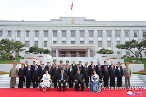 习近平访问朝鲜劳动党总部