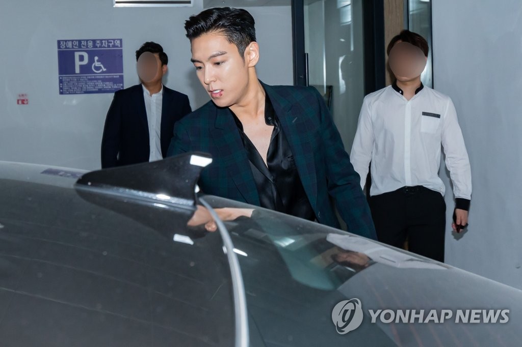 资料图片：BIGBANG成员T.O.P 韩联社