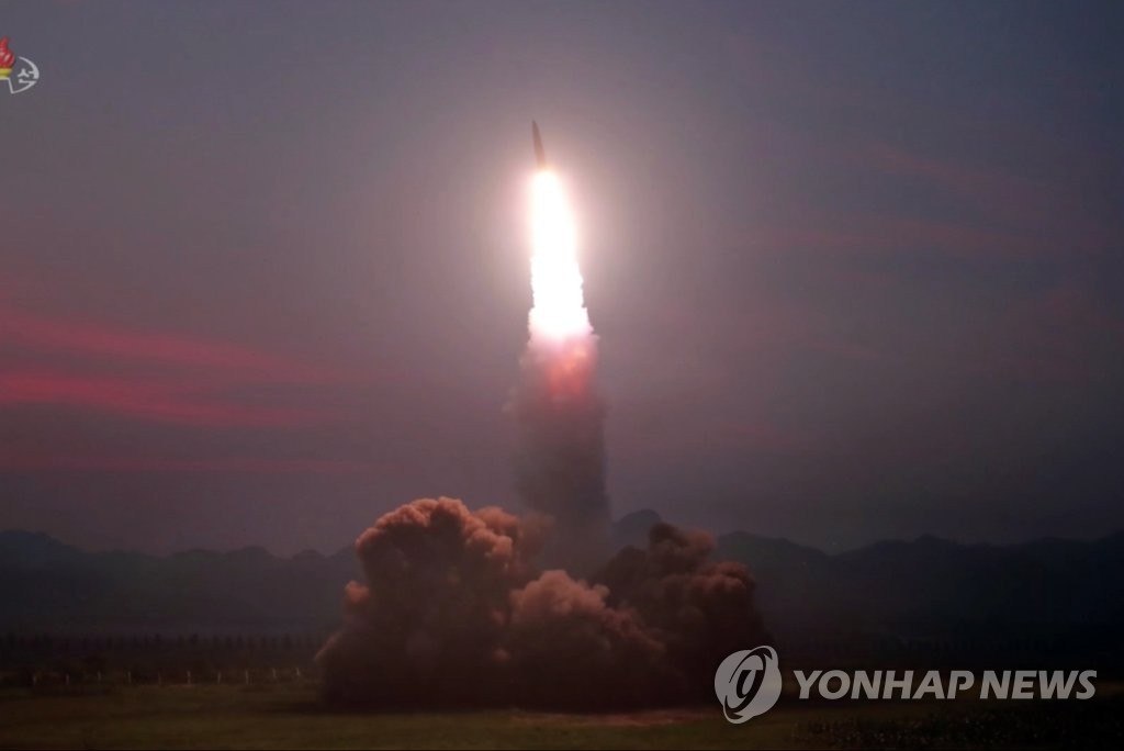 详讯：韩军研判朝鲜今射飞行器疑似近程弹道导弹