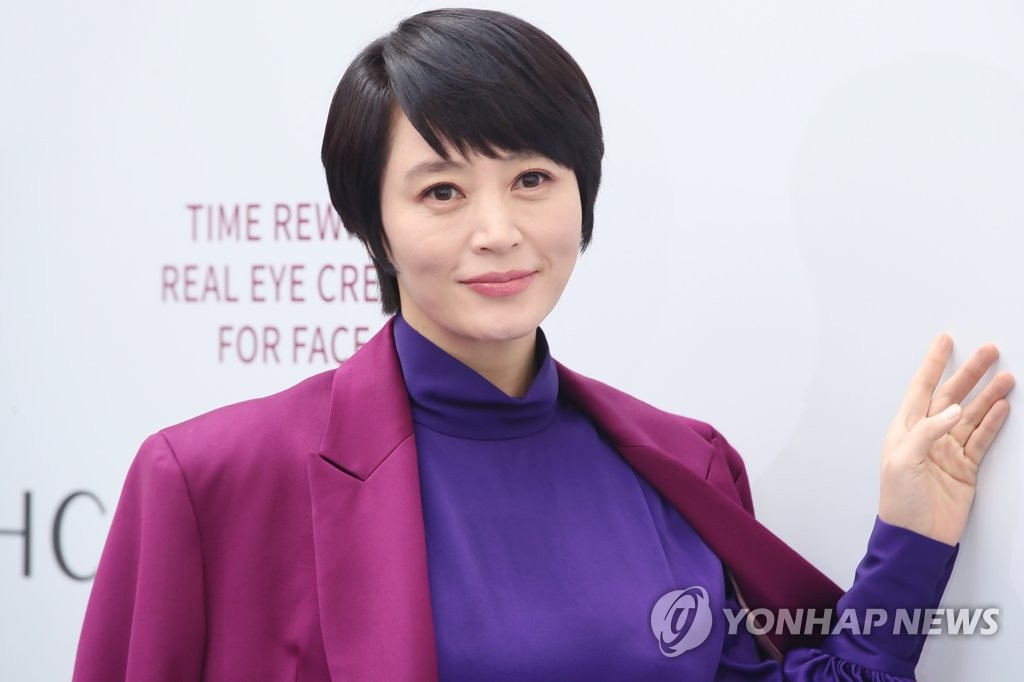 演员金惠秀