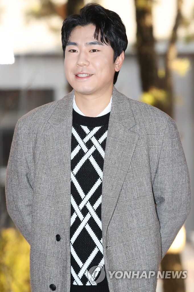 演员李施彦