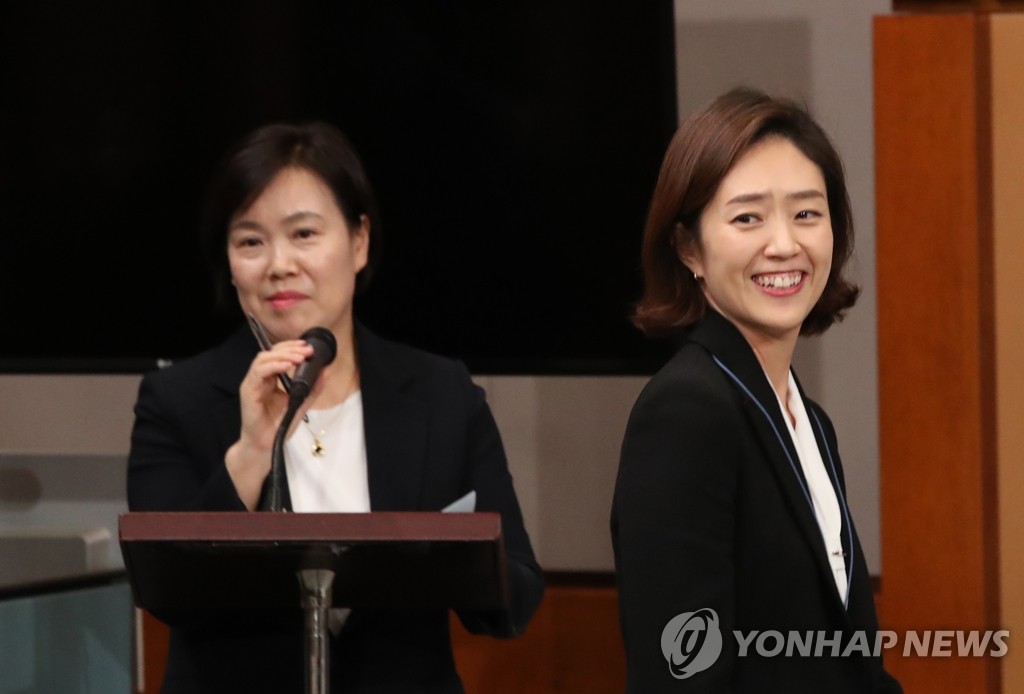 韩青瓦台发言人高旼廷辞职准备竞选国会议员