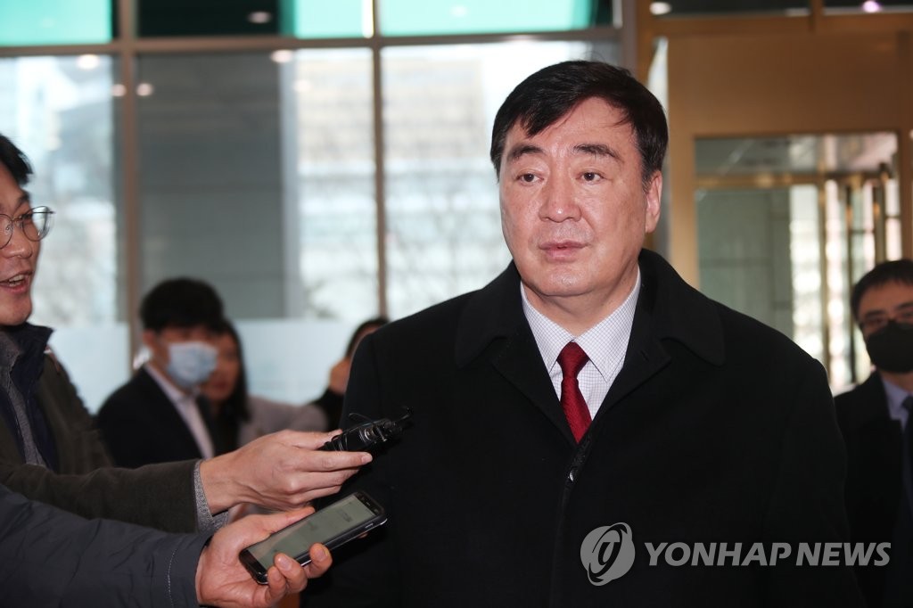 2月26日，在韩国外交部，邢海明答记者问。 韩联社