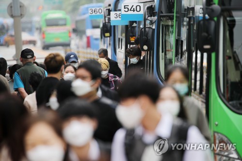 简讯：韩国下周起取消公共交通工具口罩令