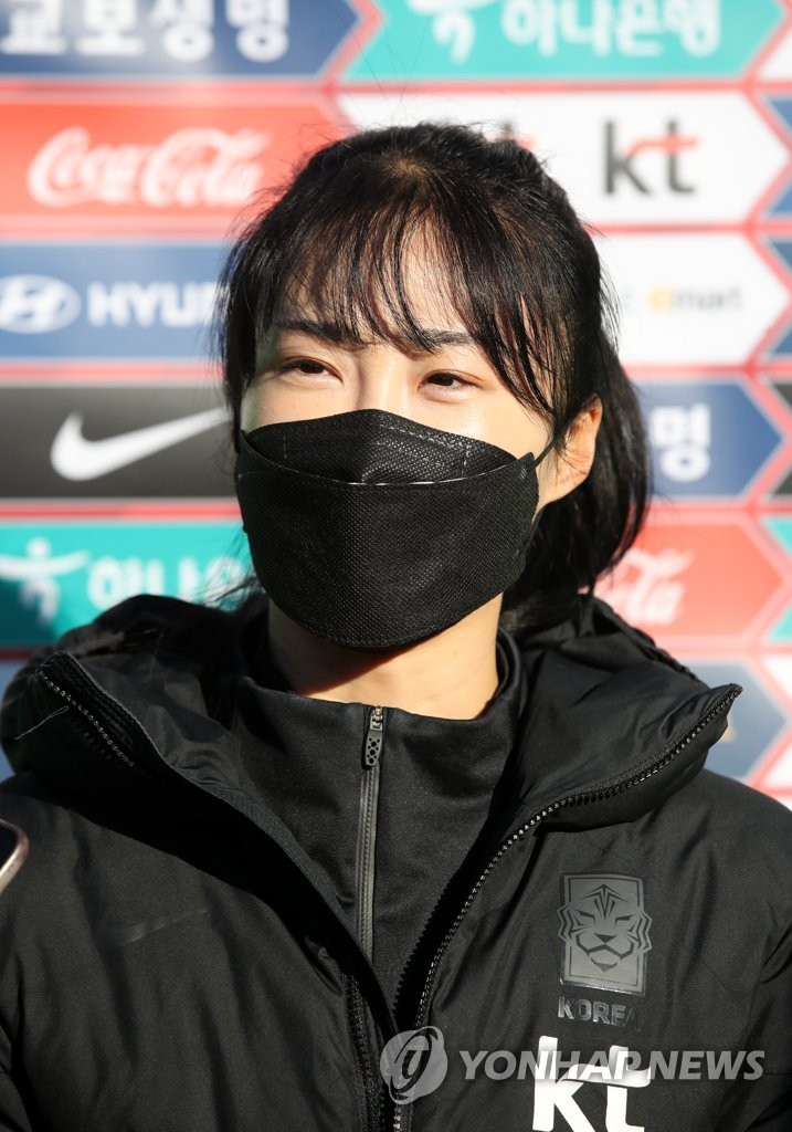 1月19日下午，在全罗南道康津综合体育场，李永周接受采访。 韩联社