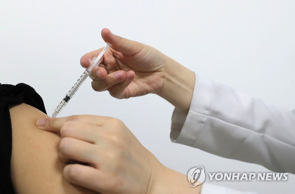 韩国80周岁以上人群首剂疫苗接种率超五成