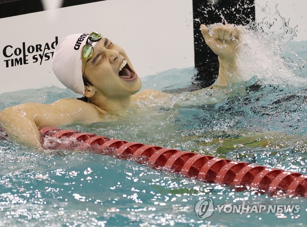 李周浩晋级东奥男子200米仰泳半决赛破韩国纪录
