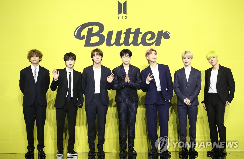 资料图片：5月21日下午，在首尔奥林匹克公园，防弹少年团（BTS）举行英文新歌《Butter》发布会。 韩联社