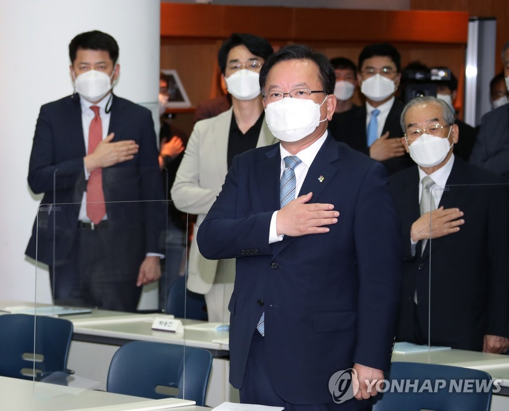 韩总理提议从人道主义项目入手推动韩朝合作