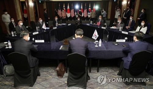 6月21日，在位于首尔市中区的乐天酒店，韩美日对朝首席代表会议举行。 韩联社/联合摄影记者团