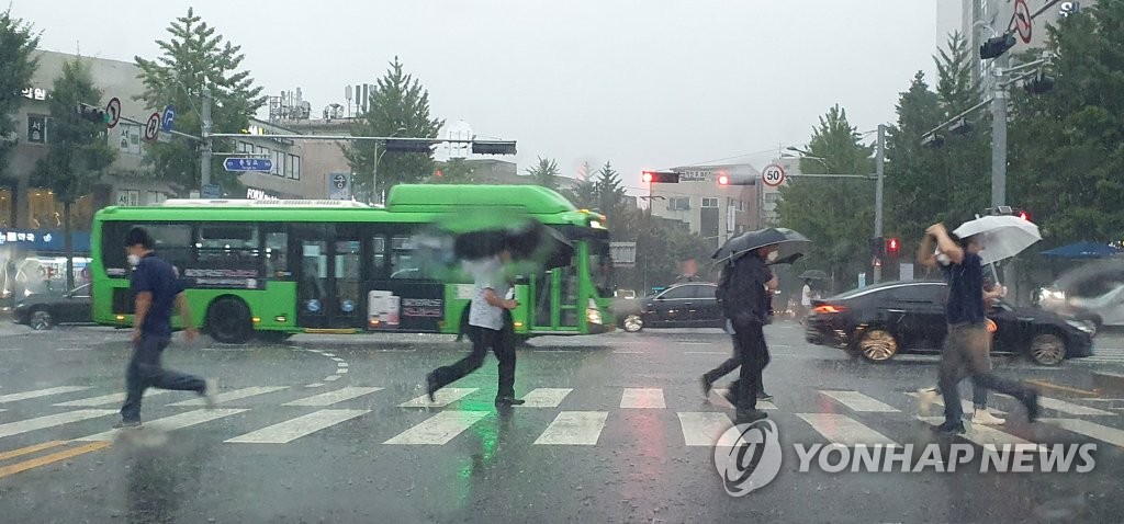 韩国气象厅：全国下月2日起陆续进入梅雨期