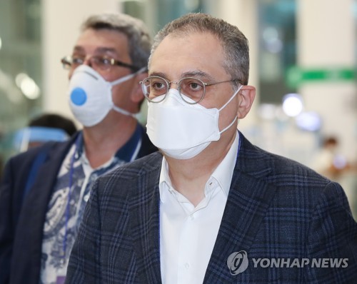 8月21日，俄罗斯外交部副部长兼朝核问题首席代表莫尔古洛夫飞抵仁川国际机场，开始对韩国进行访问。