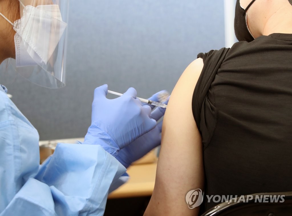 韩国新冠疫苗全程接种率突破50%