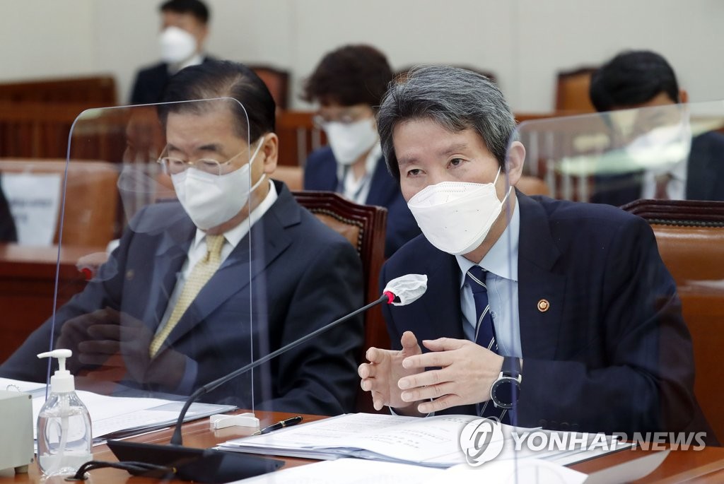 韩统一部长：应综合判断是否参与涉朝人权决议案