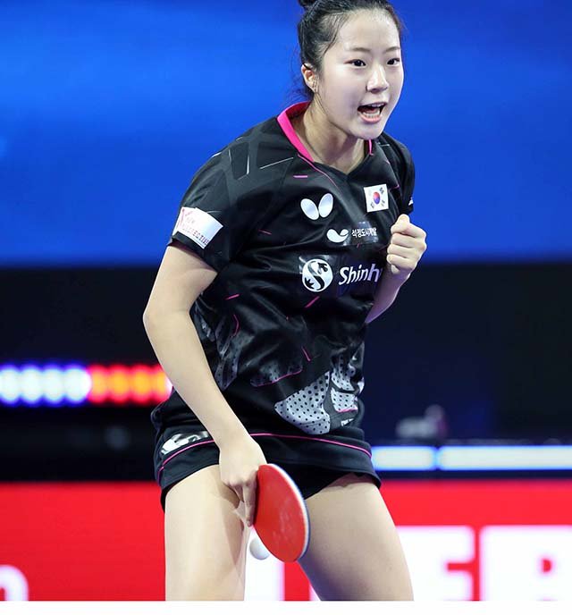 申裕斌参加女子单打第一轮比赛。 韩联社/大韩乒乓球协会供图（图片严禁转载复制）
