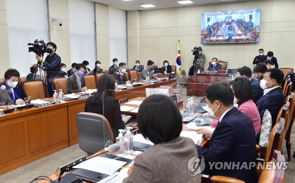资料图片：韩国国会政治改革特别委员会全体会议 韩联社/国会摄影记者团