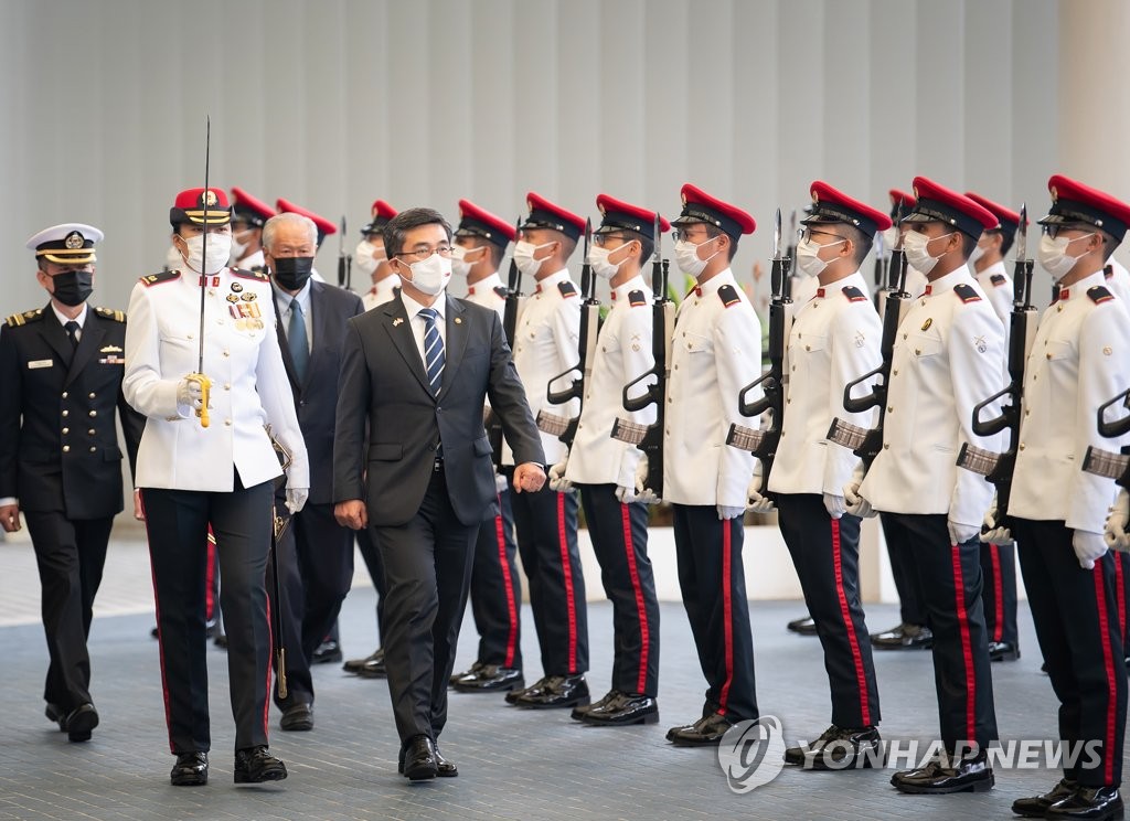 韩防长：韩美同盟巩固 还需对华修好