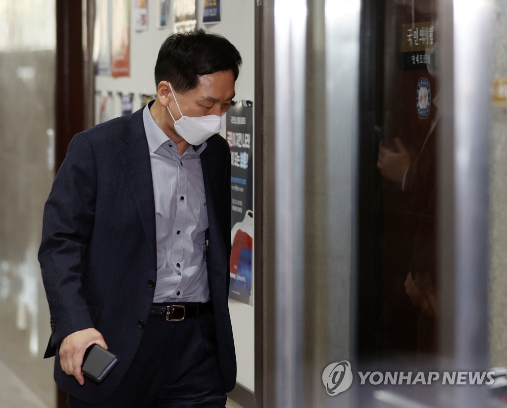 资料图片：国民力量党鞭金起炫 韩联社/国会摄影记者团