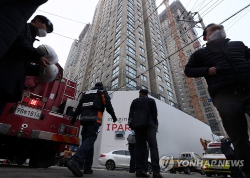 韩警方调查光州塌楼事故外包施工单位
