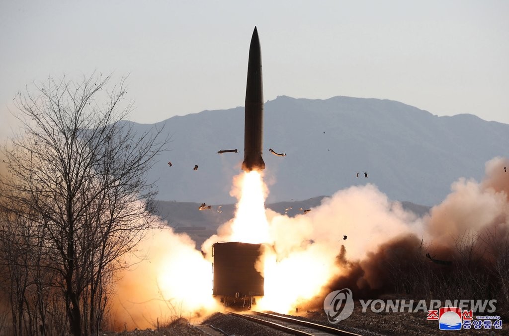 朝鲜称昨发射两枚战术导弹