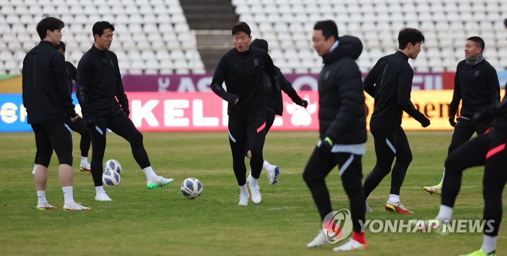 资料图片：当地时间1月26日，在黎巴嫩赛达国际体育场，韩国男足备战2022卡塔尔世界杯亚洲区预选赛第三阶段A组第7轮比赛。 韩联社