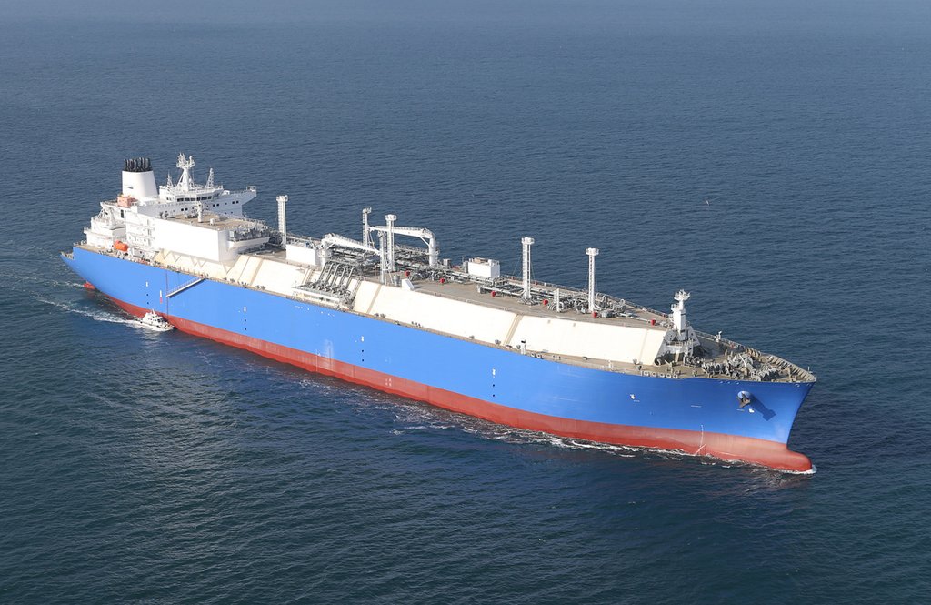 资料图片：大宇造船海洋公司承建的LNG船 韩联社/大宇造船海洋供图（图片严禁转载复制）