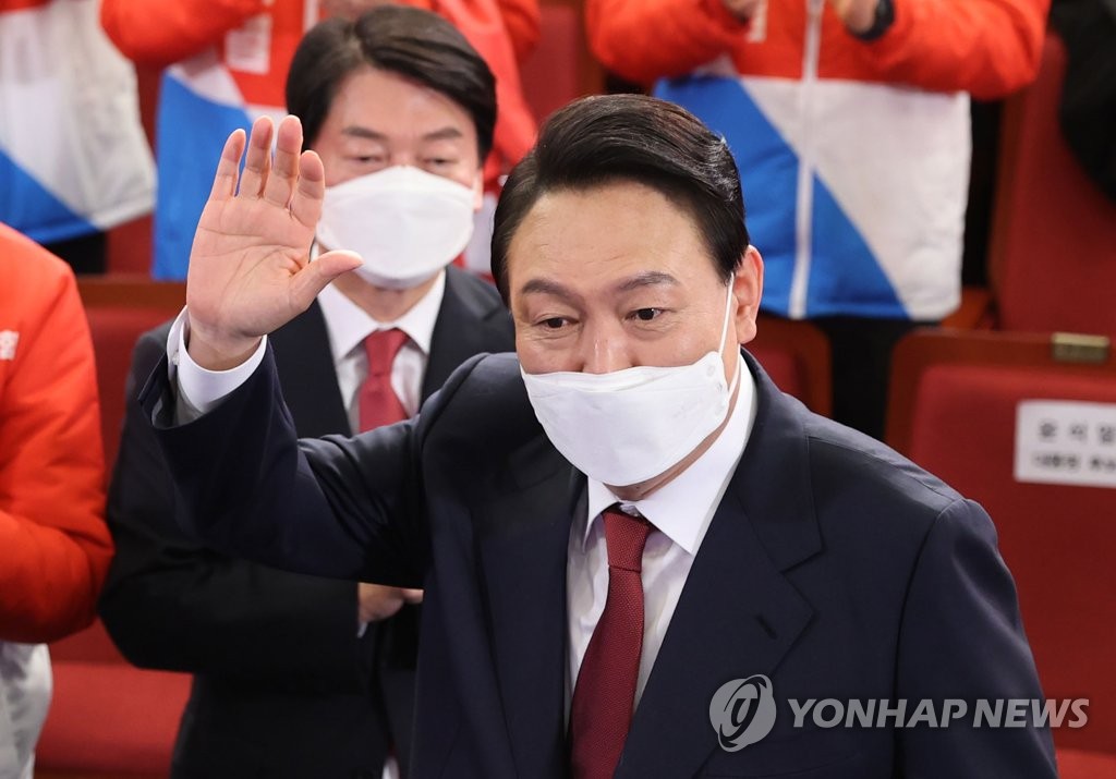 详讯：中国政府祝贺尹锡悦当选韩国总统