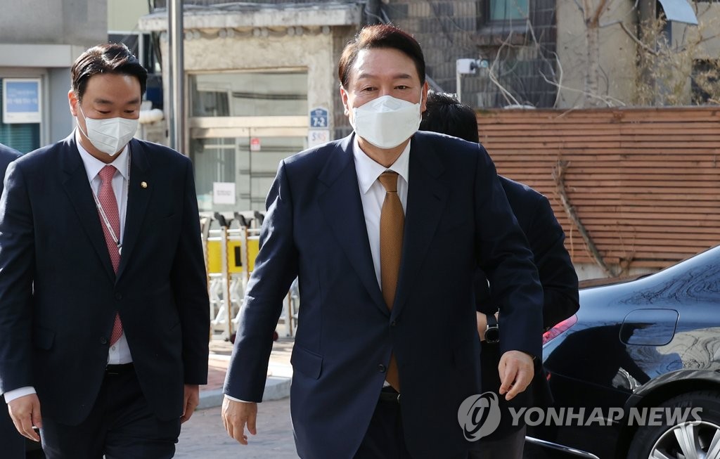 4月1日，在首尔钟路区通义洞，韩国候任总统尹锡悦步总统职务交接委员会办公室。 韩联社/联合采访团