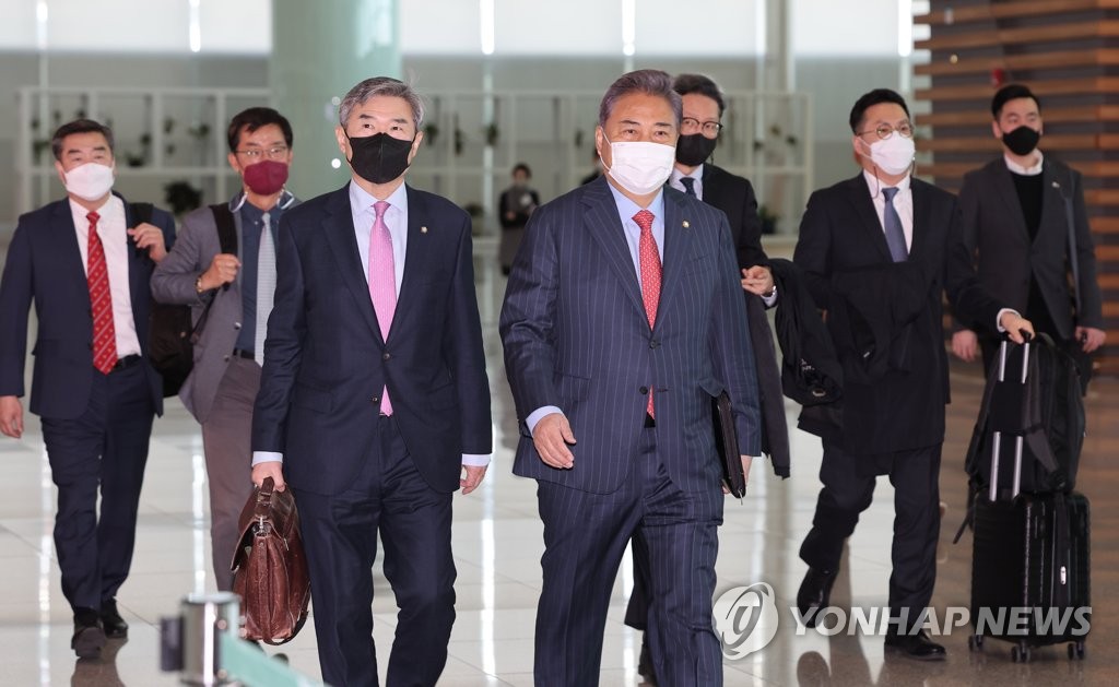 韩候任总统“韩美政策协商代表团”启程赴美