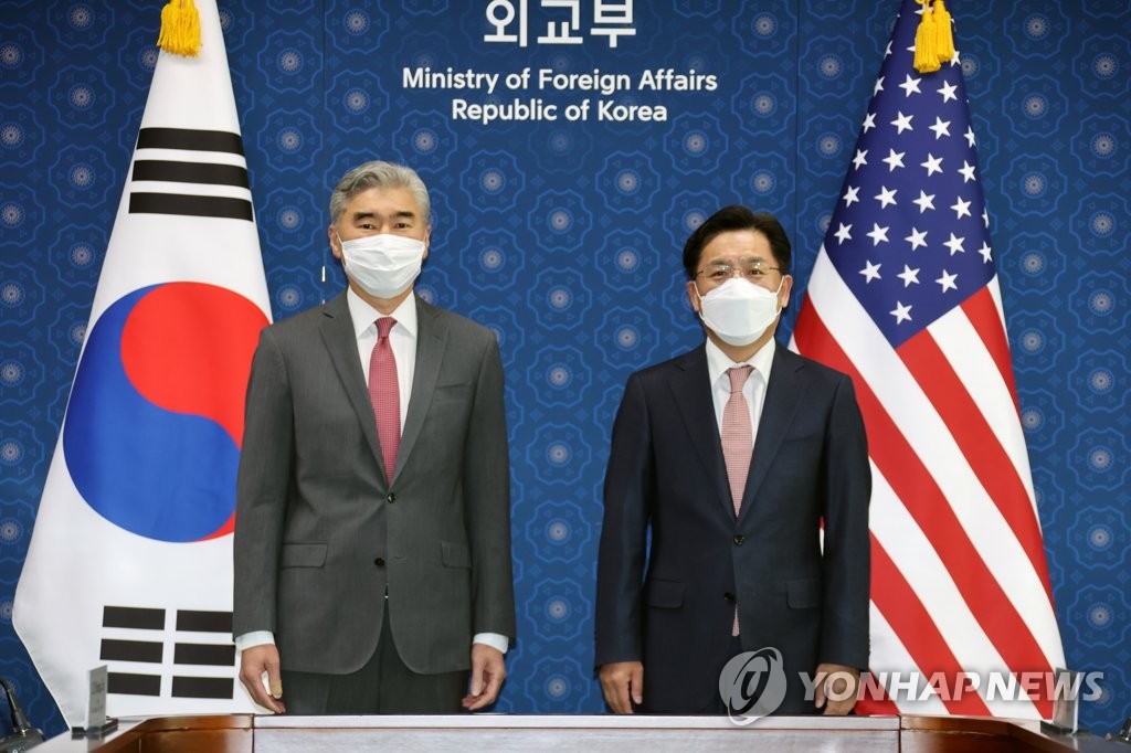 韩美对朝代表通电话谴责朝鲜试射弹道导弹