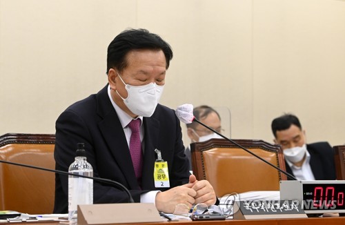 韩保健福祉部长官被提名人郑镐永放弃提名资格